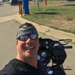 Meet your Posher, Thomas